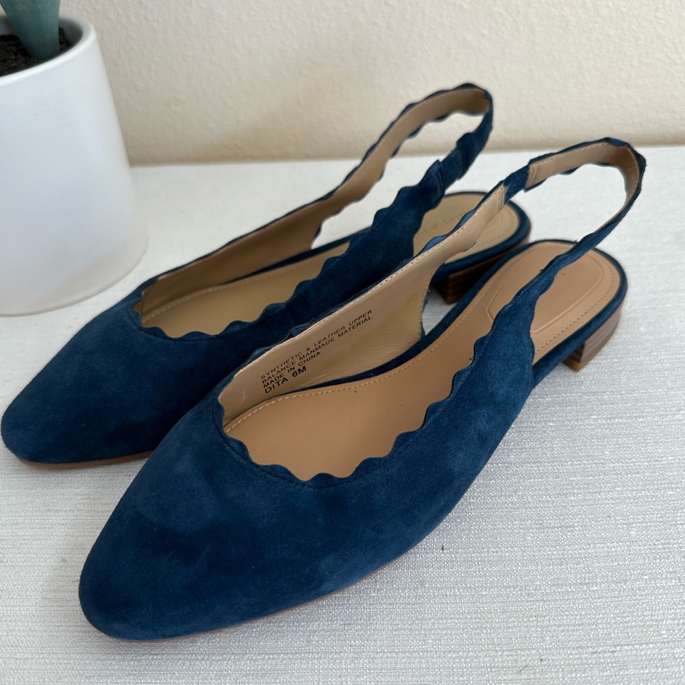 New Violet & Red Dita Blue Suede Scalloped Sling Back Low Heel Flats Woman’s 6M